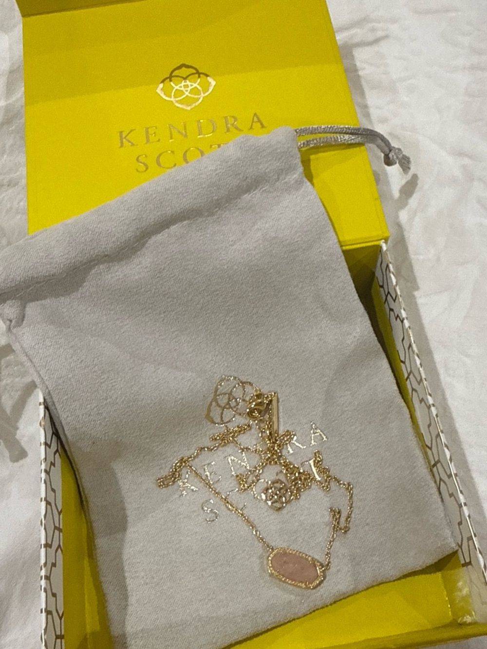 Kendra Scott Gold Pendant Necklace
